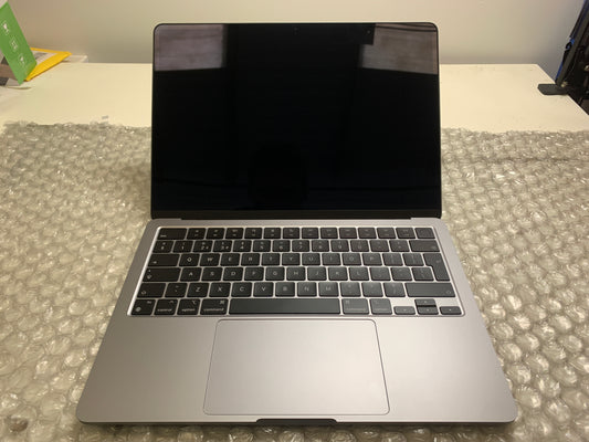MacBook Air 13" Retina 2022 M2 8GB RAM 256GB SSD (A2681) MS577