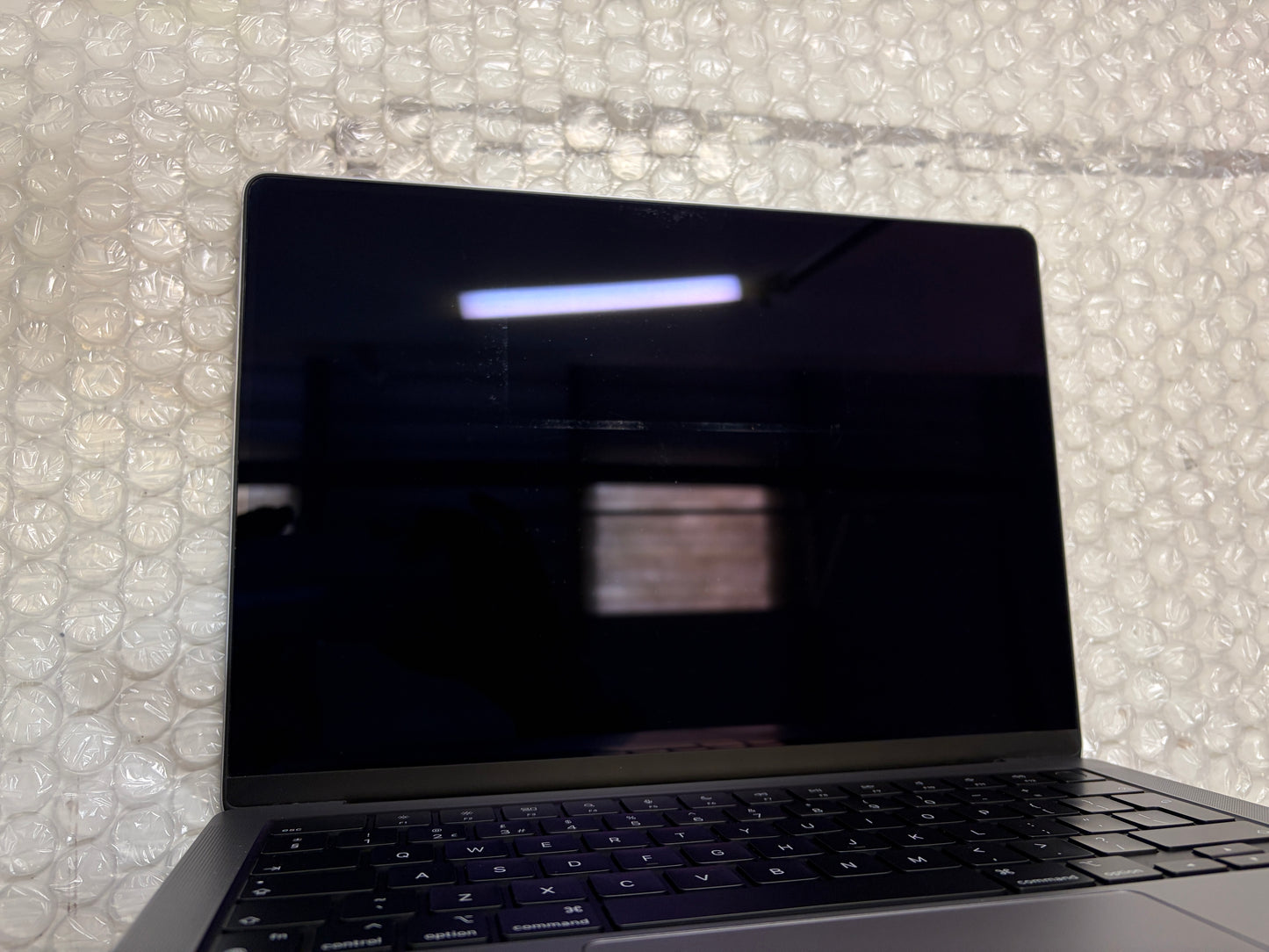 MacBook Pro 14" Retina Late 2023 M3 16GB RAM 512GB SSD (A2918) MS587