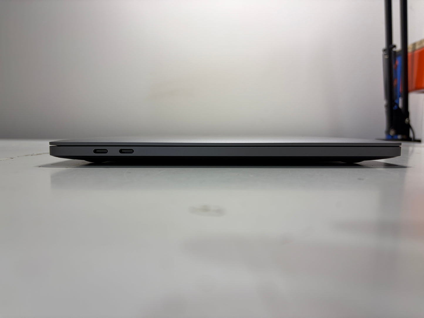 MacBook Pro 13" Retina 2022 M2 8GB RAM 256GB SSD (A2338) MS592