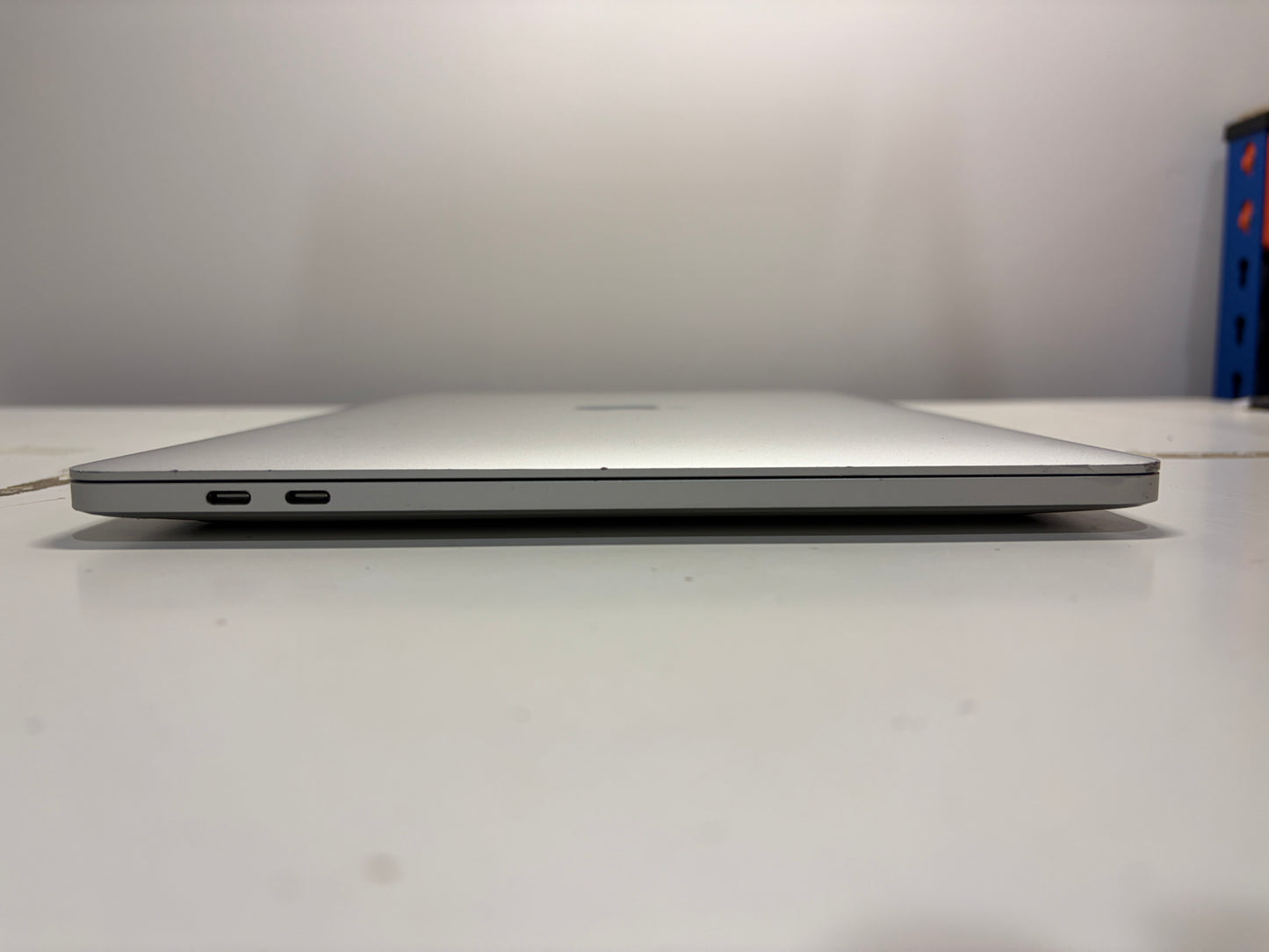 MacBook Pro 13" Retina Late 2020 M1 8GB RAM 256GB SSD (A2338) MS583