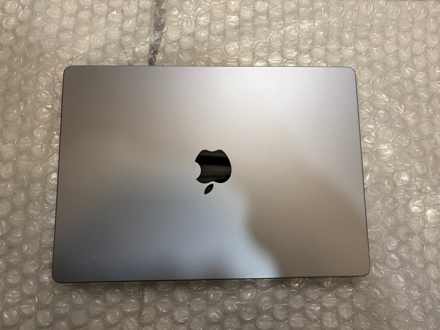 MacBook Pro 14" Retina Late 2023 M3 16GB RAM 512GB SSD (A2918) MS587