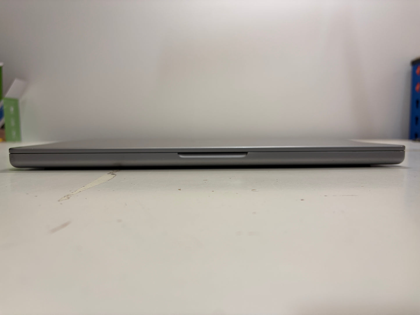 MacBook Pro 14" Retina Late 2023 M3 16GB RAM 512GB SSD (A2918) MS587