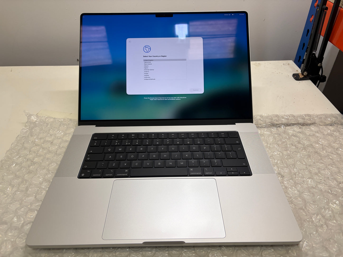 MacBook Pro 16" Retina 2021 M1 Pro 16GB RAM 512GB SSD (A2485) MS588