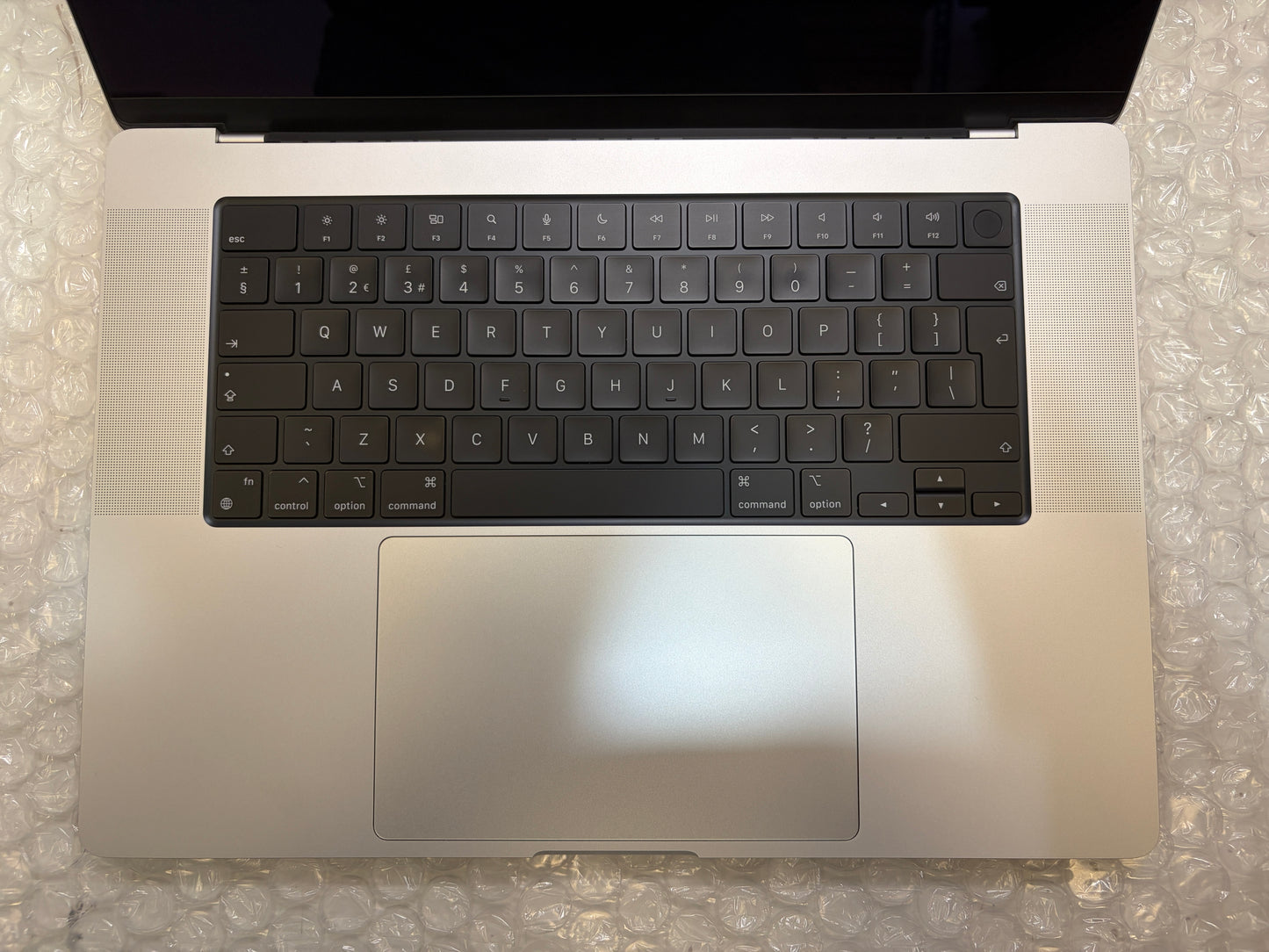 MacBook Pro 16" Retina 2021 M1 Pro 16GB RAM 512GB SSD (A2485) MS588