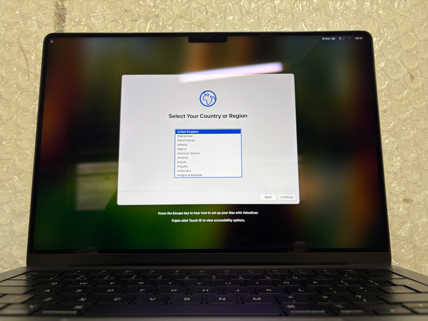 MacBook Pro 14" Retina Late 2023 M3 16GB RAM 512GB SSD (A2918) MS587