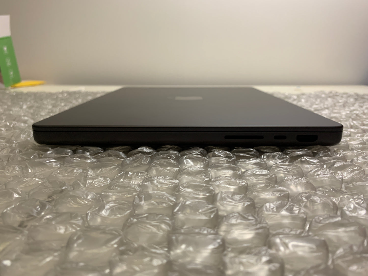 MacBook Pro 14" Retina Late 2023 M3 Pro 36GB RAM 512GB SSD (A2992) MS578