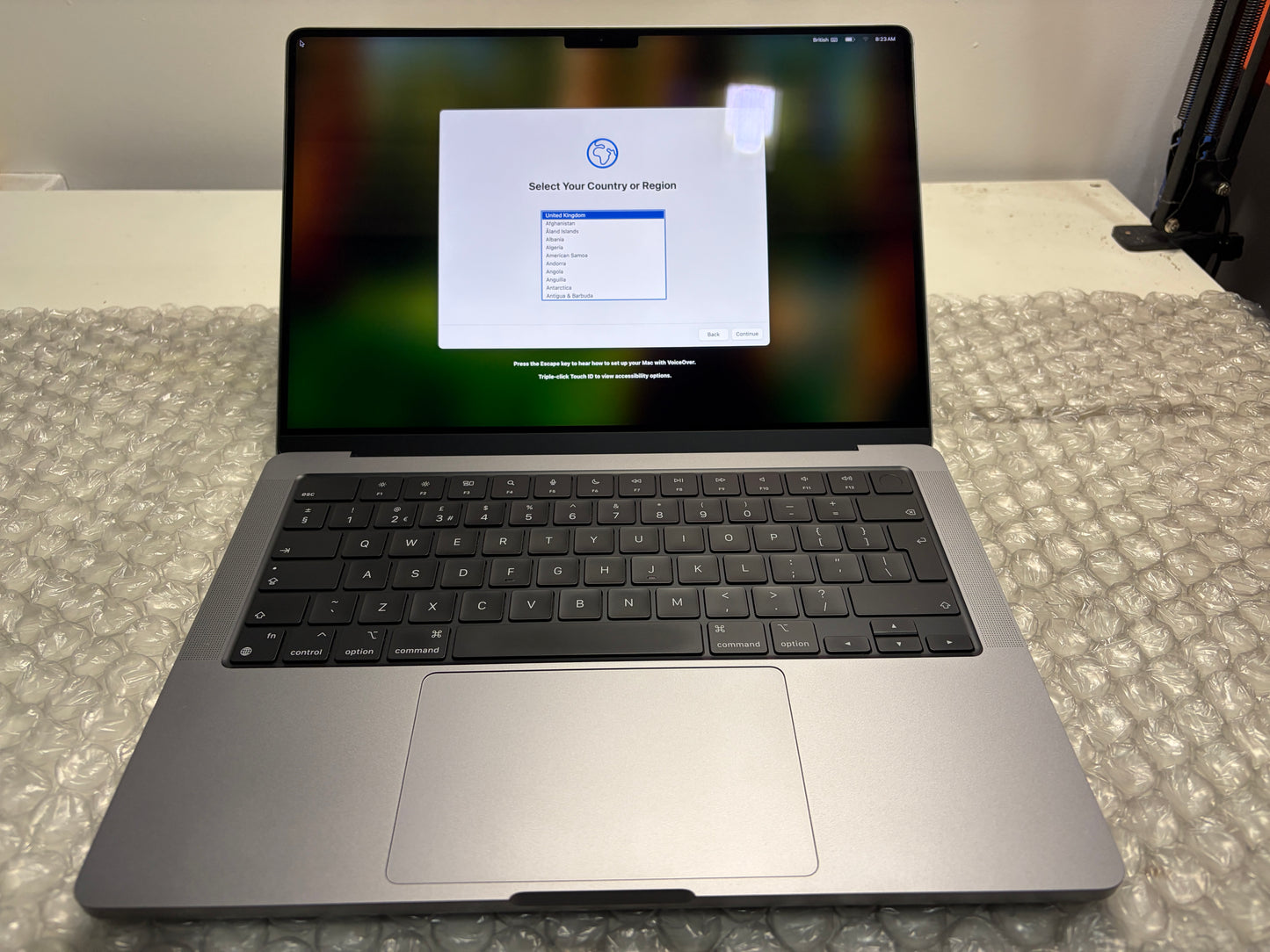 MacBook Pro 14" Retina 2021 M1 Pro 16GB RAM 512GB SSD (A2442) MS581