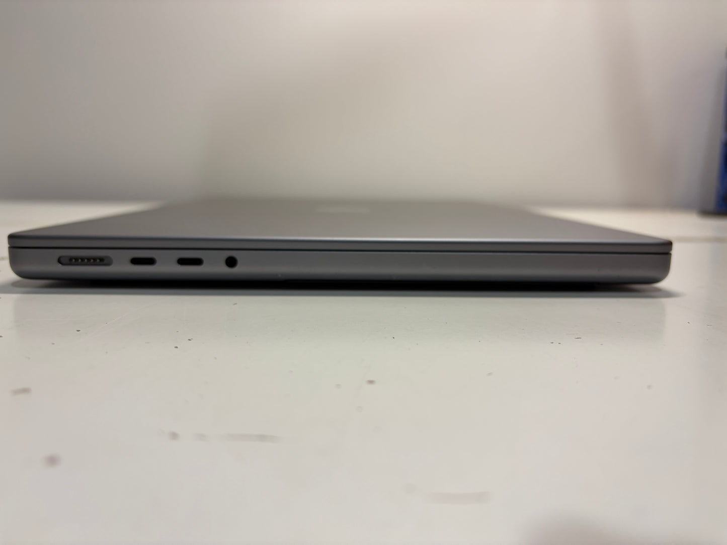 MacBook Pro 14" Retina 2021 M1 Pro 16GB RAM 512GB SSD (A2442) MS581